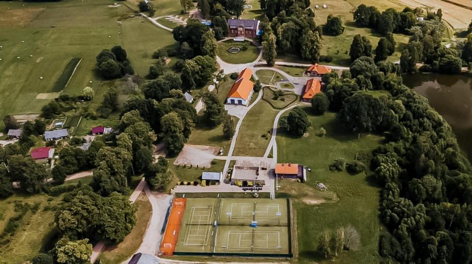 Piena Muiza - Berghof Hotel & Spa Sieksate Экстерьер фото